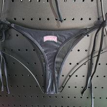 Load image into Gallery viewer, Curved block G-String Bikini
