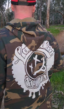 Load image into Gallery viewer, Camo hoodie - Smiley
